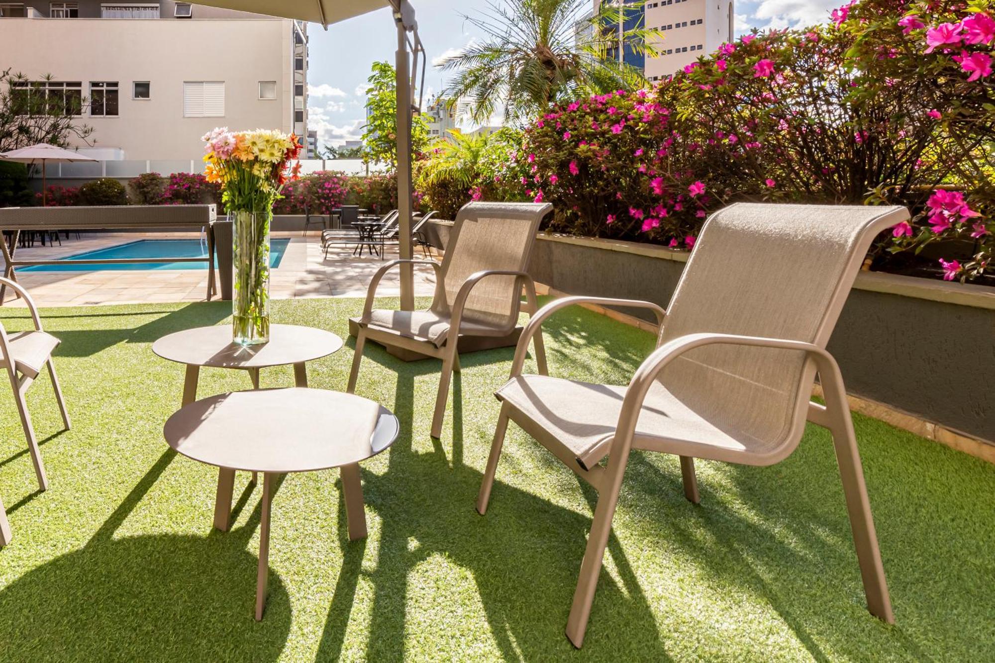 Max Savassi Apart Service Belo Horizonte Exterior foto